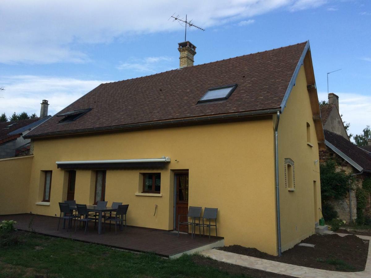 La Bicoque En Puisaye Hotell Saint-Amand-en-Puisaye Exteriör bild