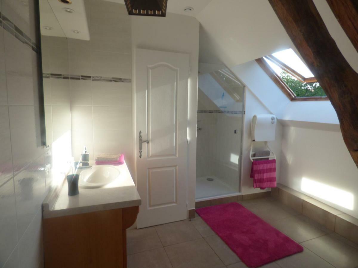 La Bicoque En Puisaye Hotell Saint-Amand-en-Puisaye Exteriör bild